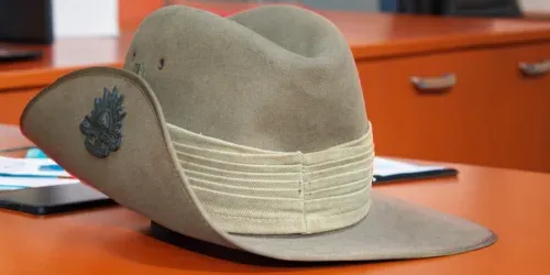 safari hat