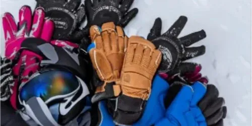 choosing ski gloves